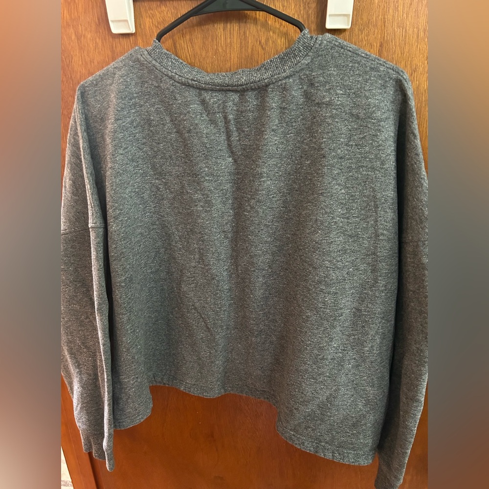 Calvin Klein Cropped Sweatshirt - Picture 3 of 3